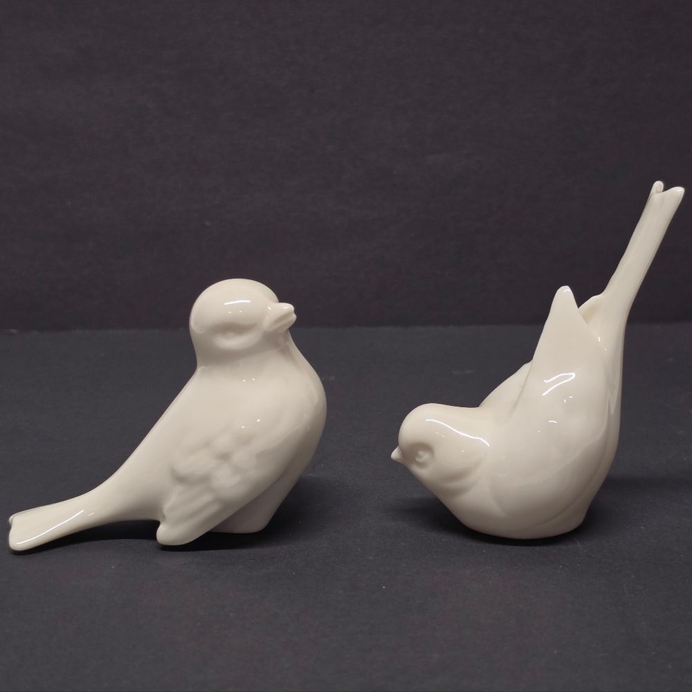 Vintage LENOX Off White FINCH BIRD FIGURINES Set Of 2 MCM AS IS MID CENTURY